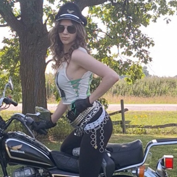 Meet your Posher, Teagan - Picture 1 of 1